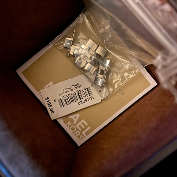 Michael Kors watch - Picture 4 of 11